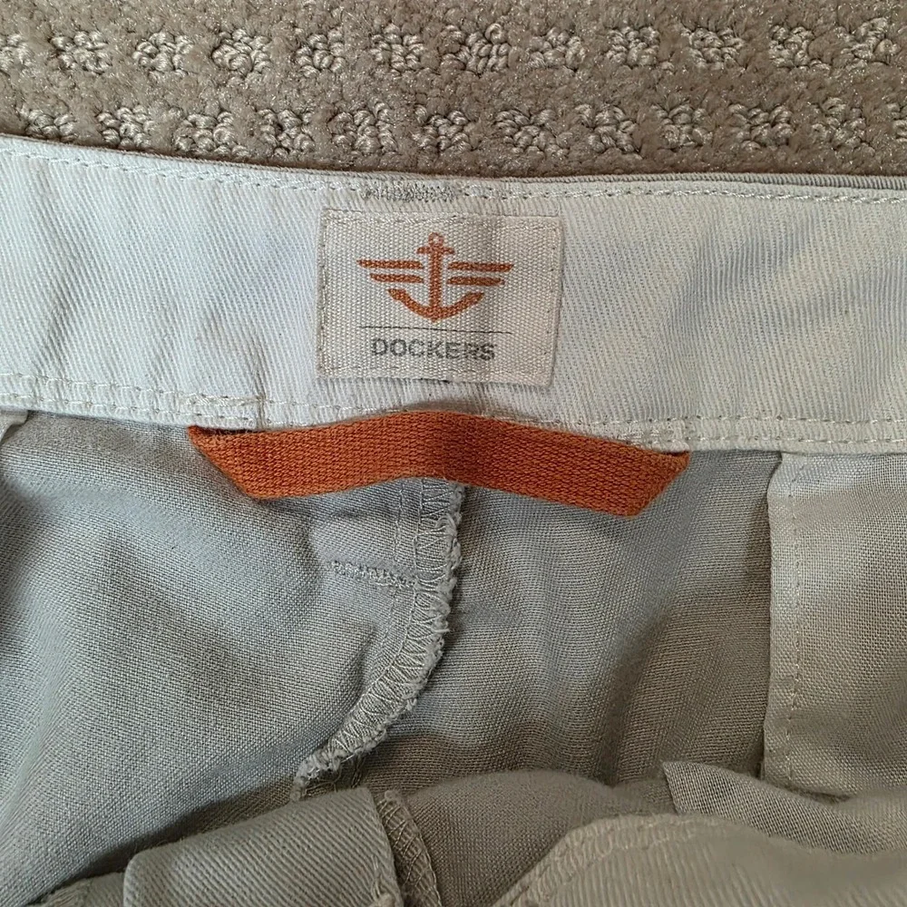Dockers 34‎ Cargo Shorts Cotton Twill Multi-Pocket Chino Khaki Tan Stone